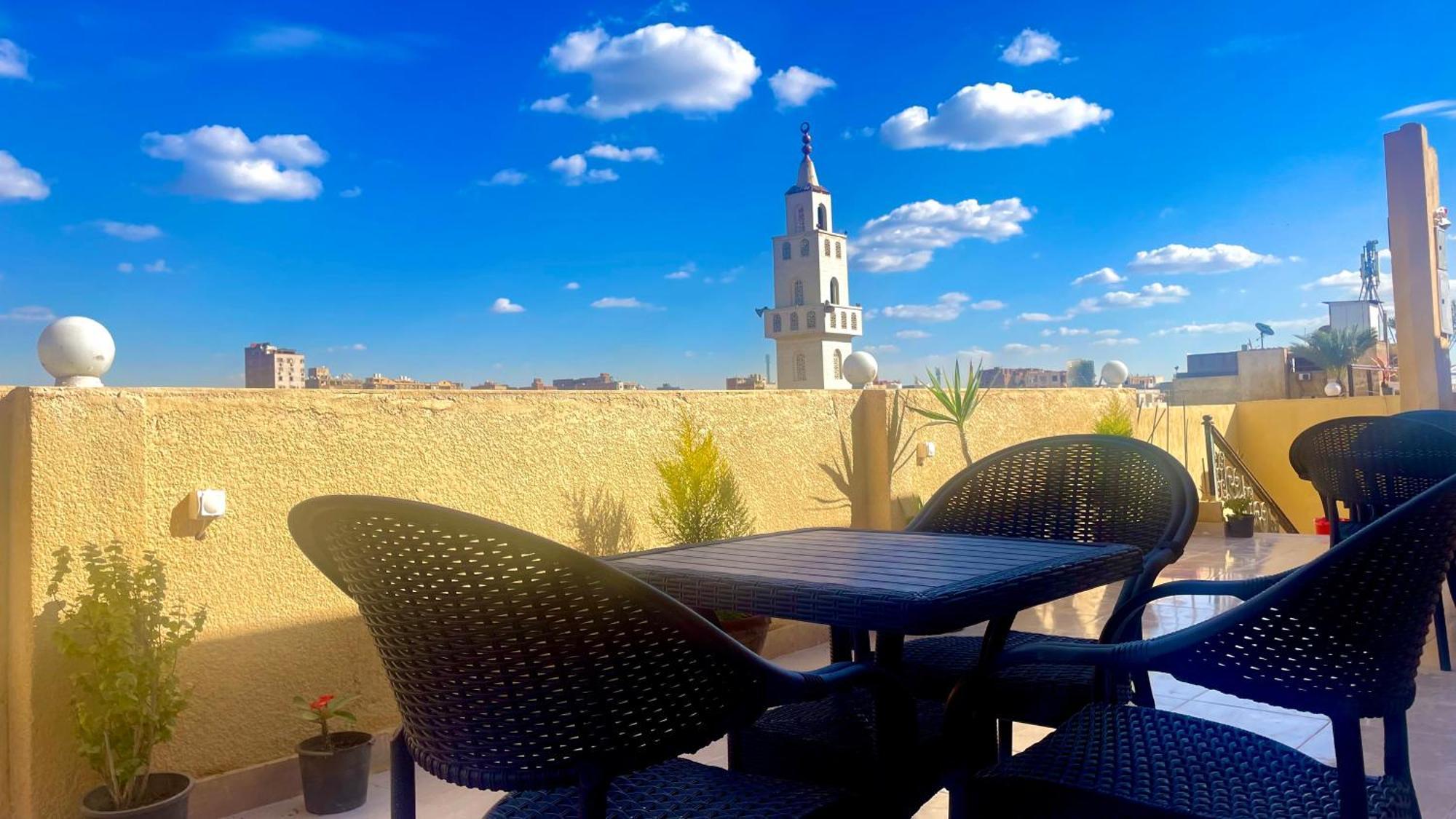 Sami Holiday Inn - Pyramids View Rooftop Al Kawm al Akhdar Esterno foto
