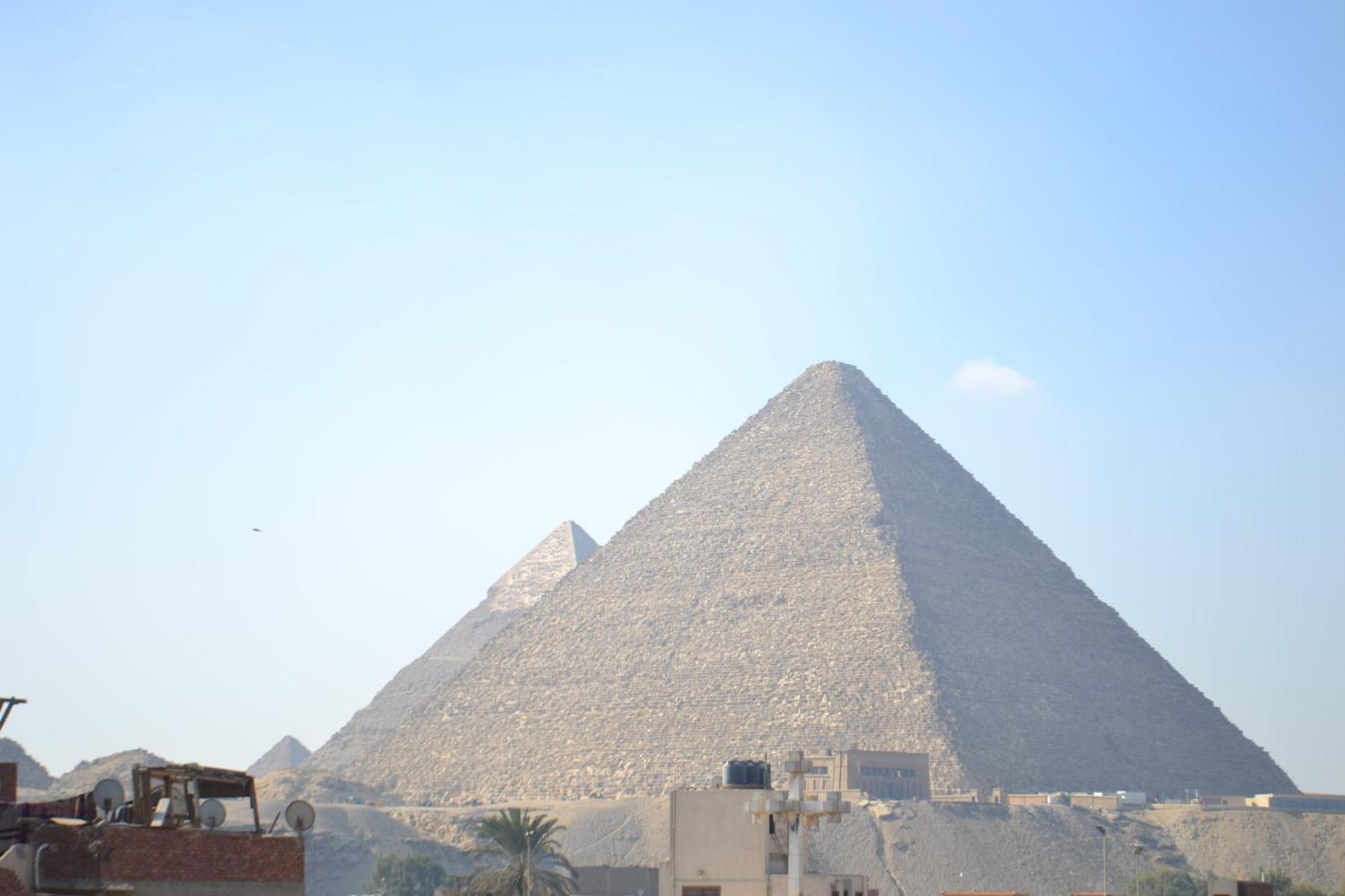 Sami Holiday Inn - Pyramids View Rooftop Al Kawm al Akhdar Esterno foto