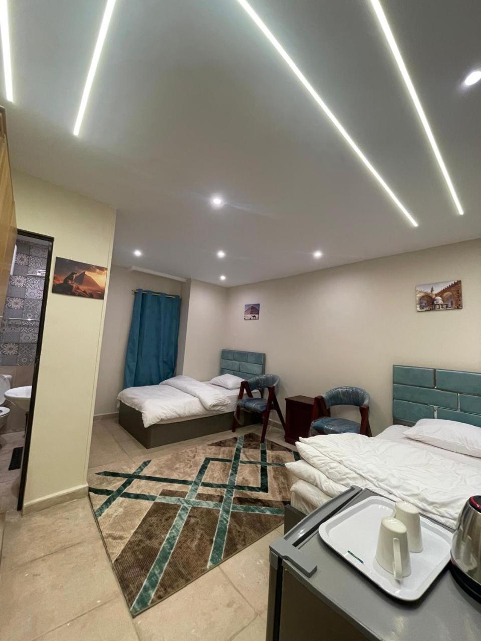 Sami Holiday Inn - Pyramids View Rooftop Al Kawm al Akhdar Esterno foto